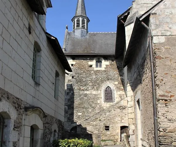 לינה וארוחת בוקר L'audacieuse 3*