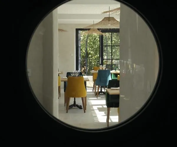 L'audacieuse Couette-café Behuard